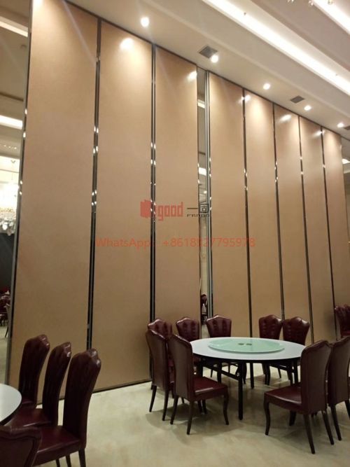 أحدث حلول الشركة حول الحائط المطي: هل من السهل على شخص واحد دفعها أم من الصعب على ثلاثة سحبها؟