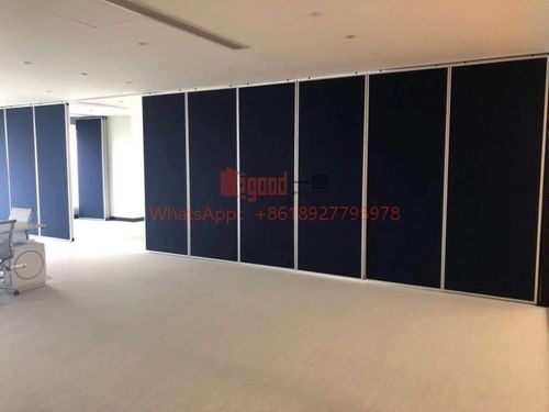 أحدث حلول الشركة حول بالنسبة للجدار المتحرك المعلوق فوقه، السلامة هي الأولوية