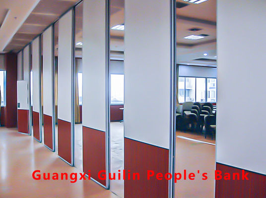 سعر جيد Customized Operable Partition Wall with Top-Hung Design and High-Quality Materials for Up to 18M Height الانترنت