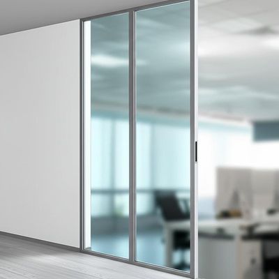 سعر جيد Demountable Glass Partition Wall with Sound Insulation 30-42dB and Aluminum Alloy Frame for Custom Office Design الانترنت