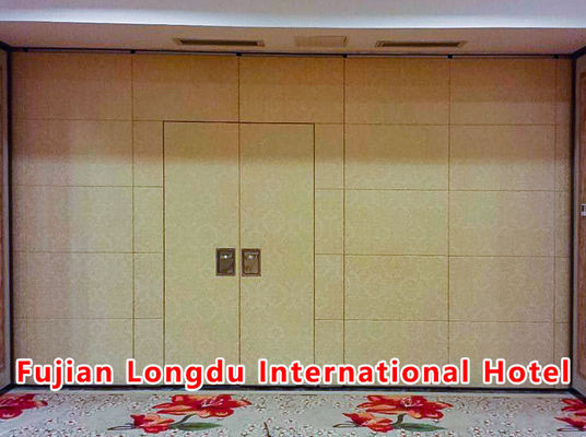 سعر جيد Operable Partition Wall System with STC Rating 42-56dB and 6061-T6 Aluminum Frame Featuring 304 Stainless Steel Roller الانترنت