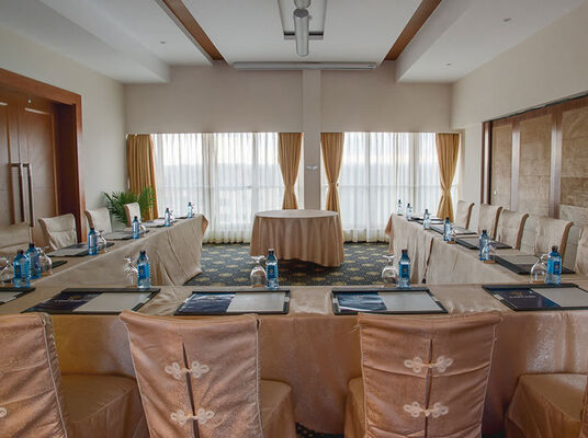 سعر جيد Soundproofing Movable Partition Wall with 800N Sealing Power and 40N/m Magnetic Attraction for Hotels الانترنت