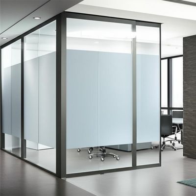 سعر جيد Aluminum Single Glazed Glass Partition Wall with Sound Insulation and Custom Design for Modern Offices الانترنت